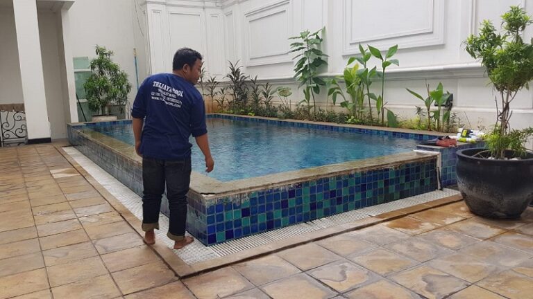 perawatan-kolam-renang-palembang