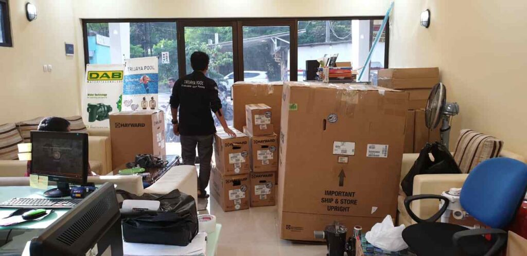 pompa dan filter yang dijual oleh trijaya pool