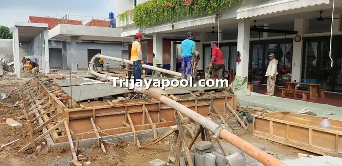 Jasa-Pembuatan-Kolam-Renang-Ponorogo-Konstruksinnya-Kokoh
