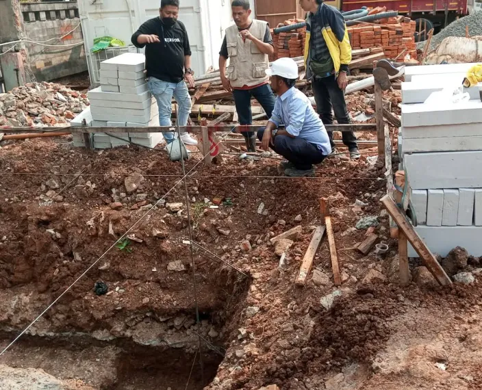 pondasi strauss pile