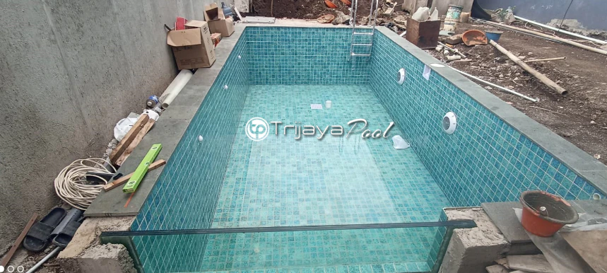 Survei Lokasi dalam Proyek Kolam Renang Survei Lokasi dalam Proyek Kolam Renang