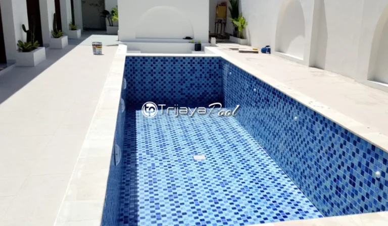 kolam renang outdoor