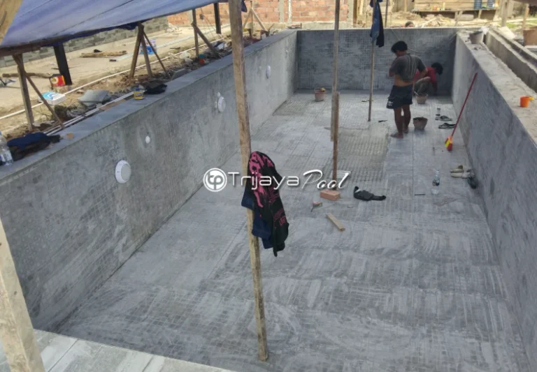 Cara Cek Kebocoran Kolam Renang, Apakah Wajib Panggil Ahli? Cek Kebocoran Kolam Renang